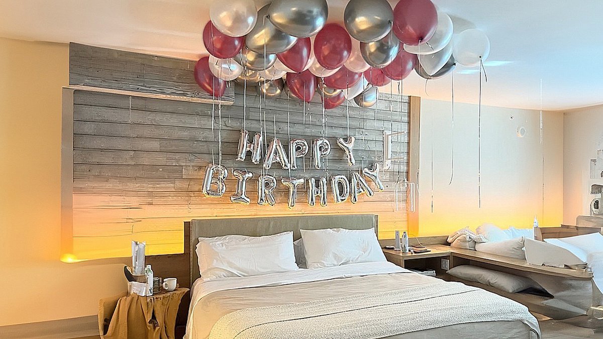 Комната сюрприз (44шт). Набор шаров. На фото латексные шары 30 см